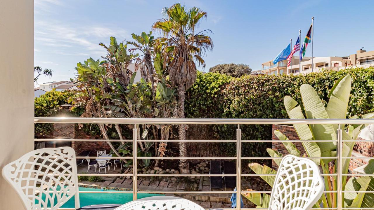The Sir David Boutique Guest House Bloubergstrand Exterior photo