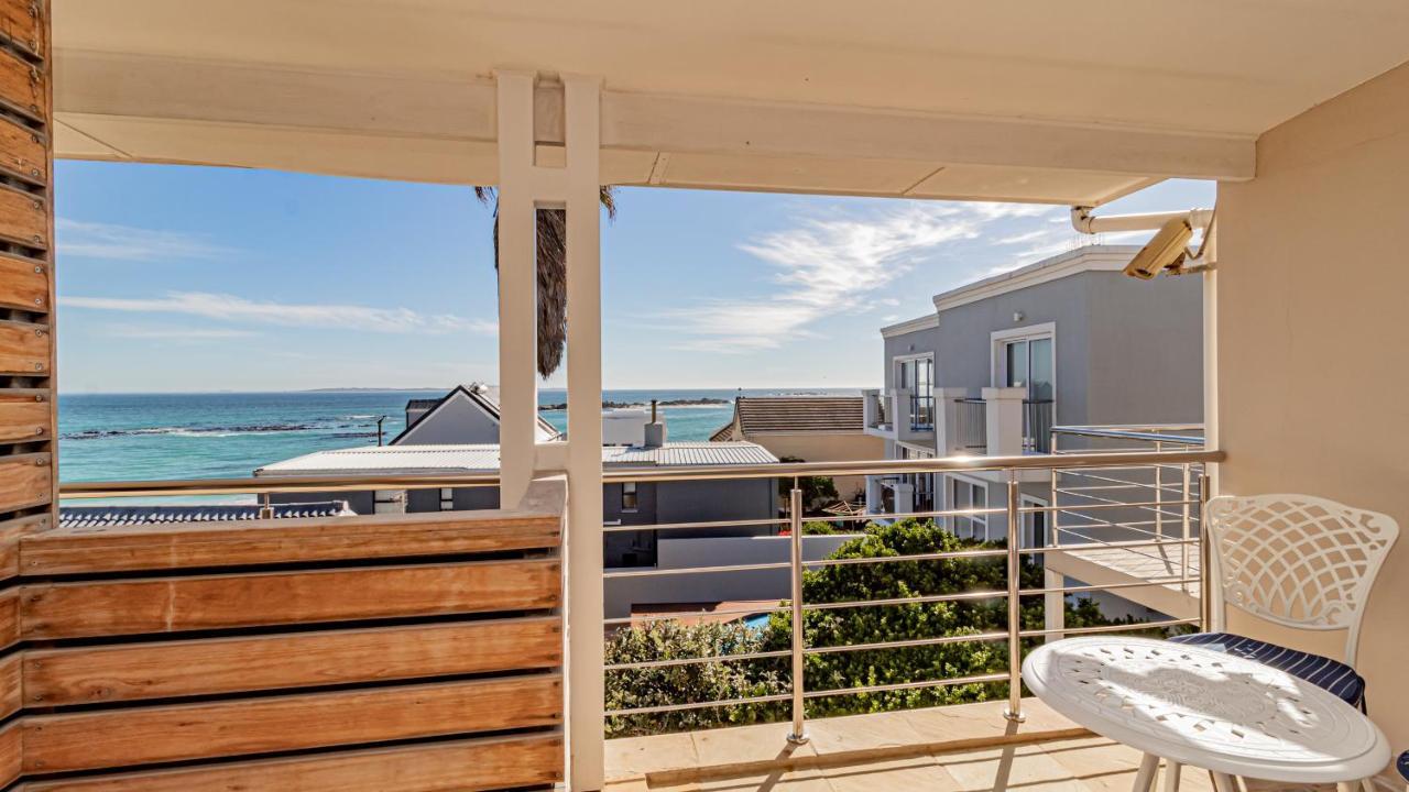 The Sir David Boutique Guest House Bloubergstrand Exterior photo