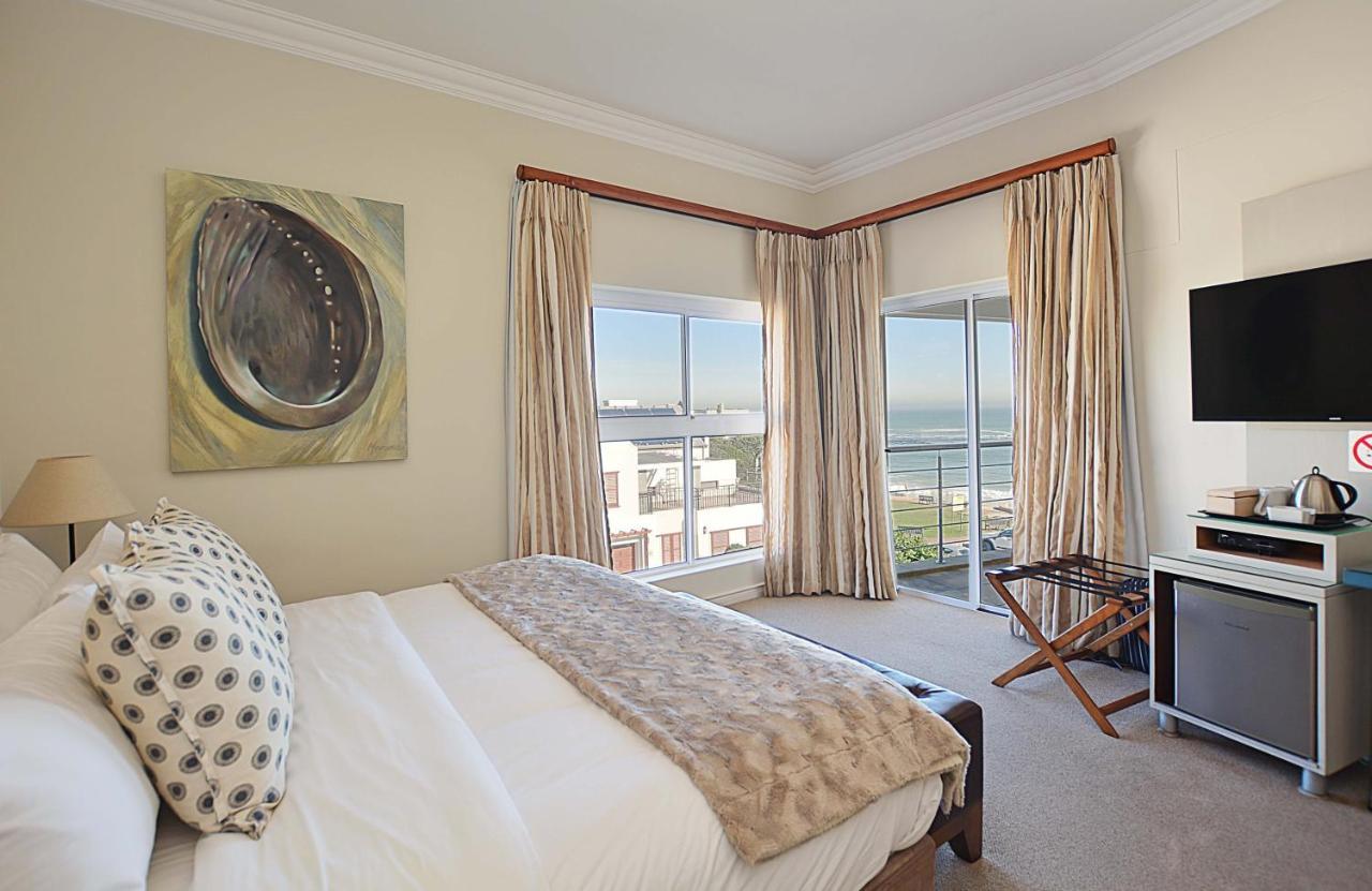 The Sir David Boutique Guest House Bloubergstrand Exterior photo