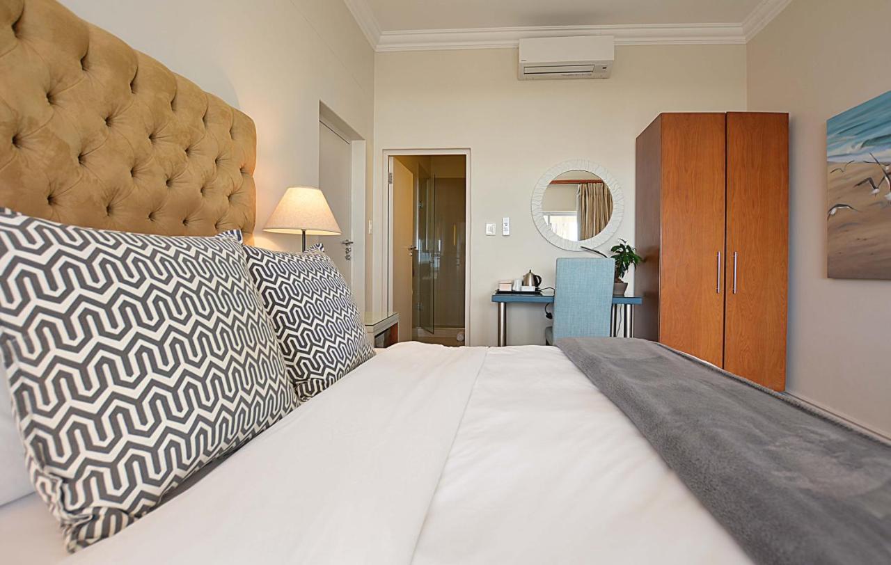The Sir David Boutique Guest House Bloubergstrand Exterior photo